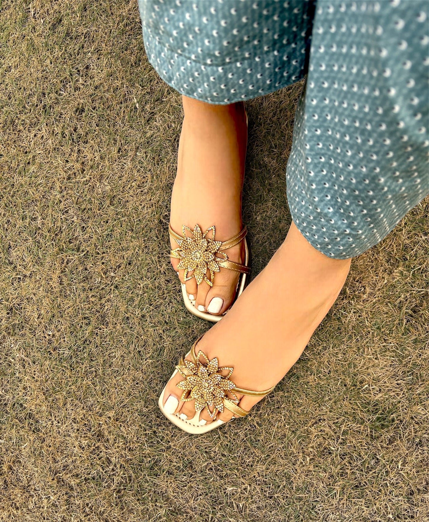 Nimra Chappals