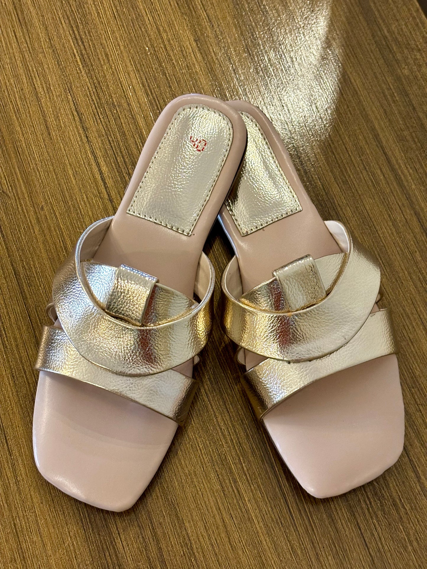 Rehma Chappals