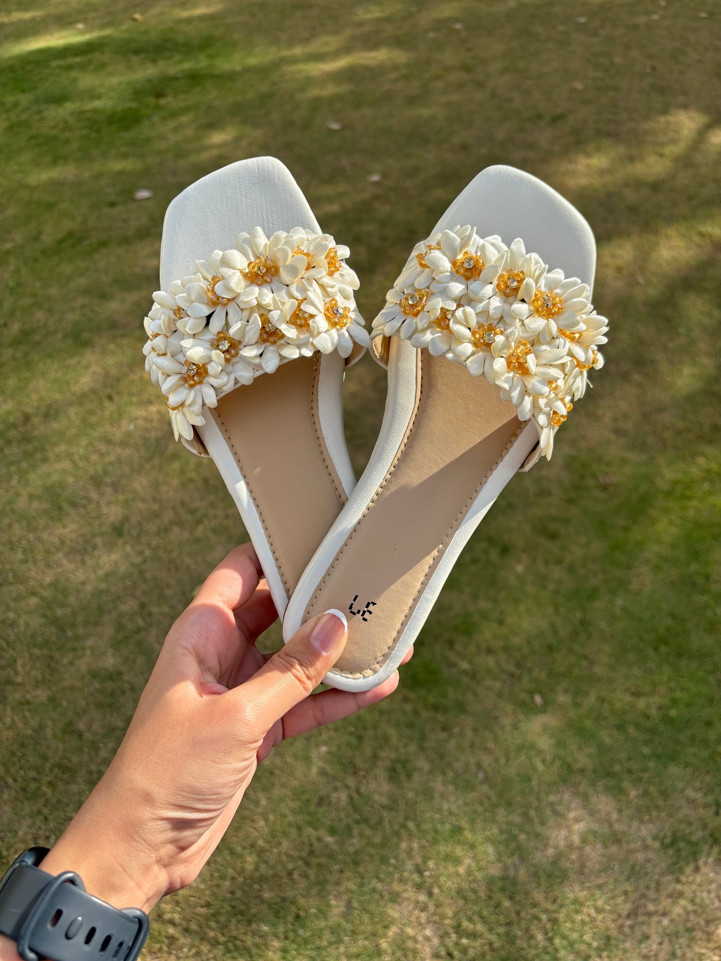 Ameera Chappals