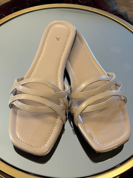 Sundas chappals