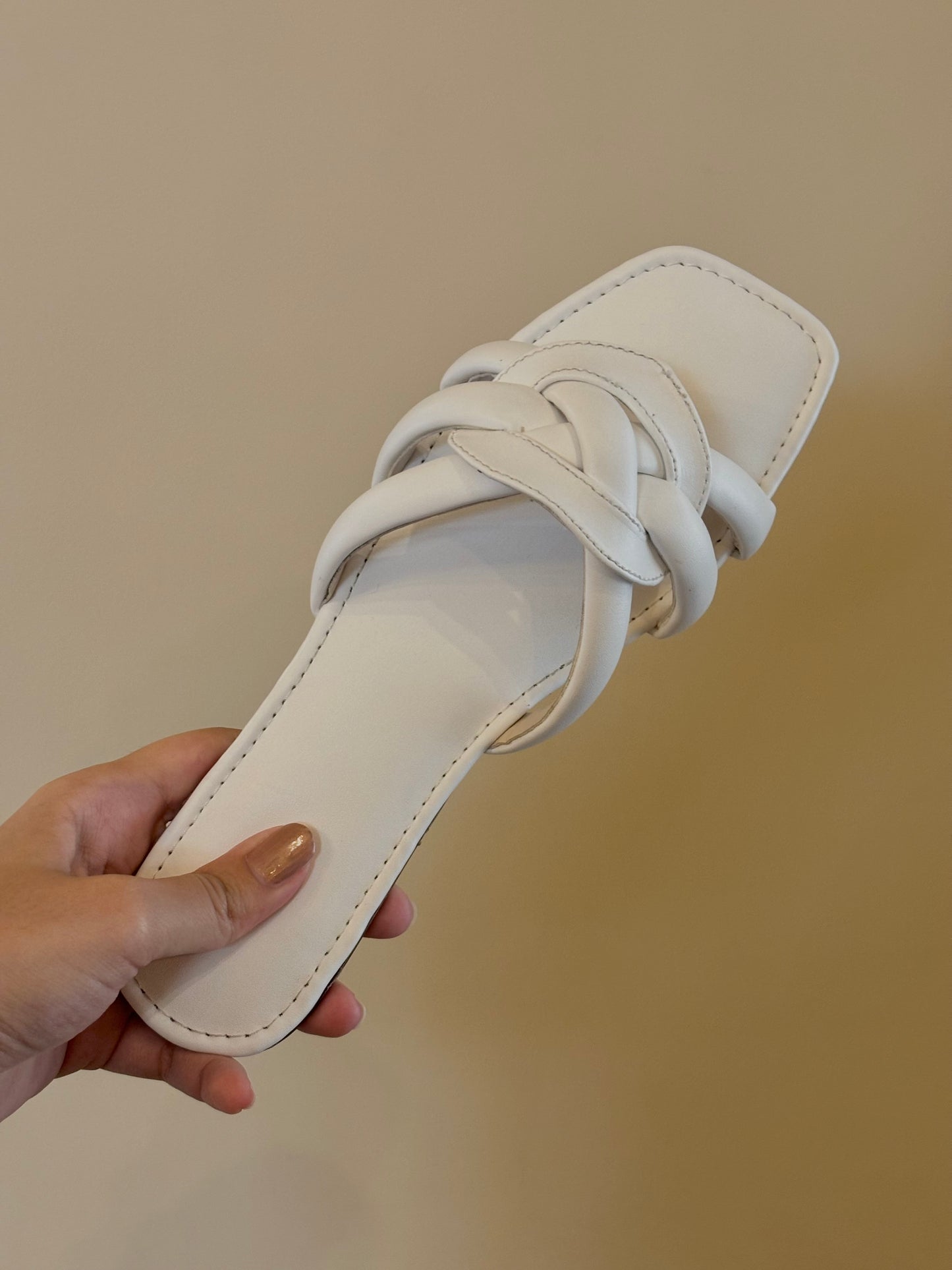 Khadija Chappals