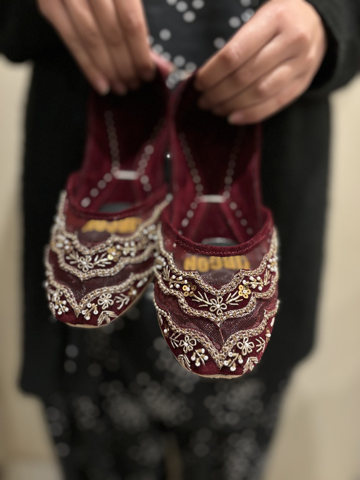 Aima Khussas Maroon